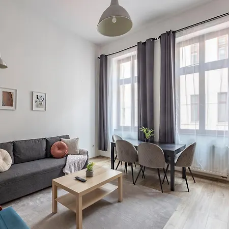 Deluxe Gozsdu Court Apartment Budapest